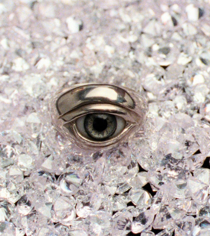affiche du film Reflet dans un diamant mort