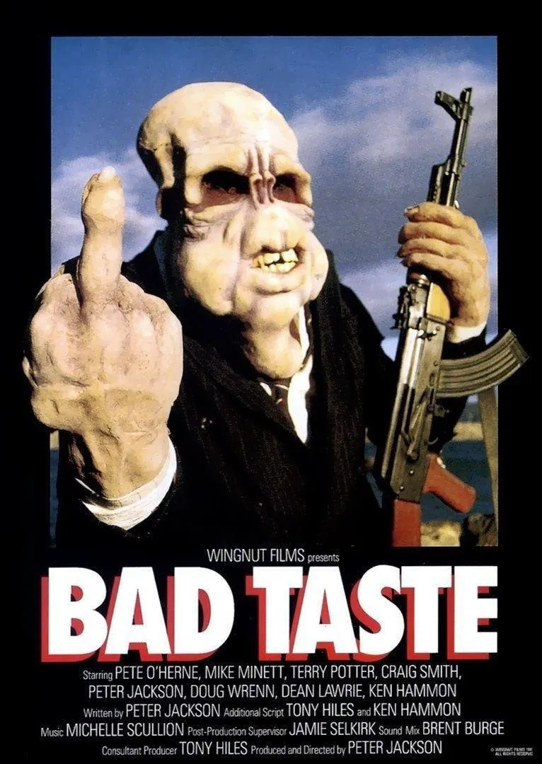 affiche du film Bad Taste • Ciné plein air